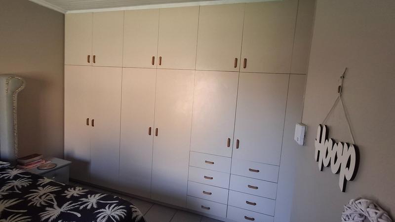 3 Bedroom Property for Sale in Noorsekloof Eastern Cape